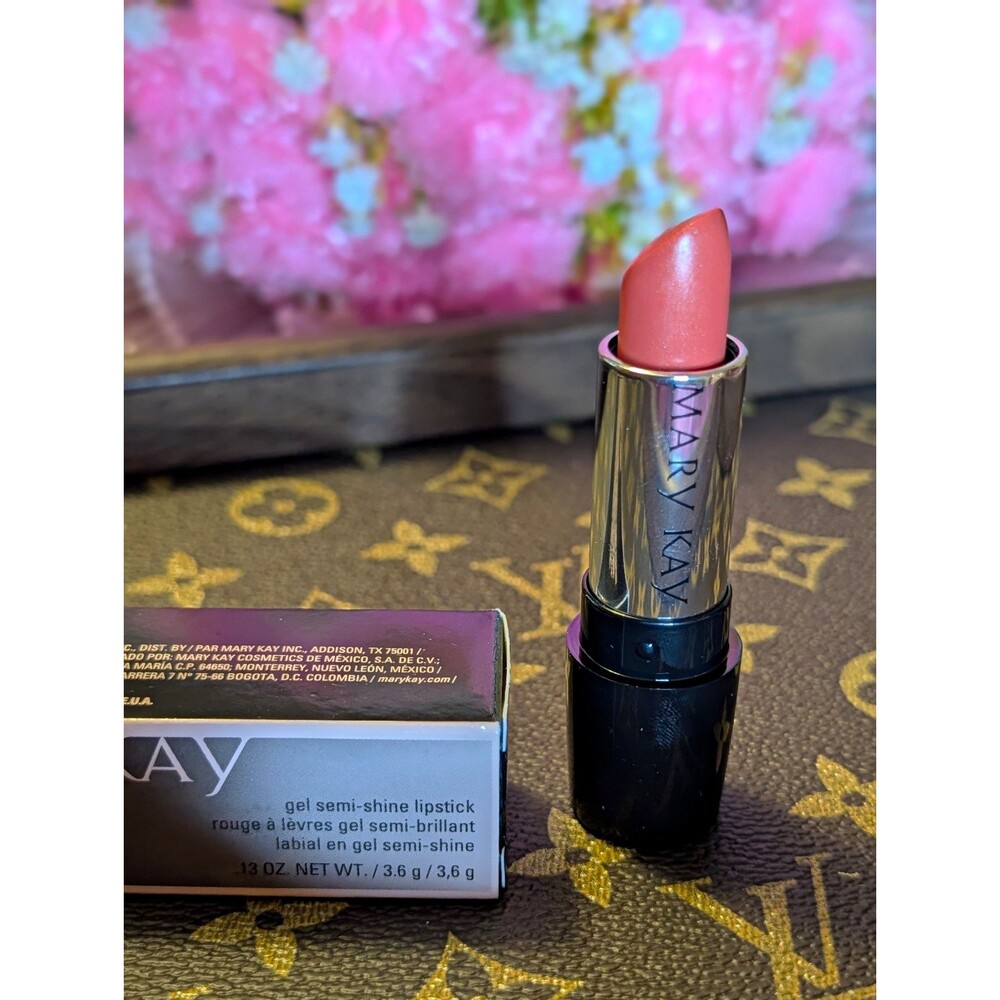 Mary Kay Gel Semi-Shine Lipstick – Sunset Peach – Gel Stick 0.13 oz (094637)